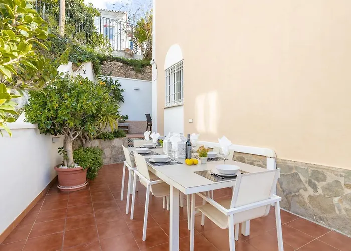 Casa Chloe Вилла Нерха